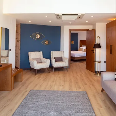 Hotel Maison Vourla 3*