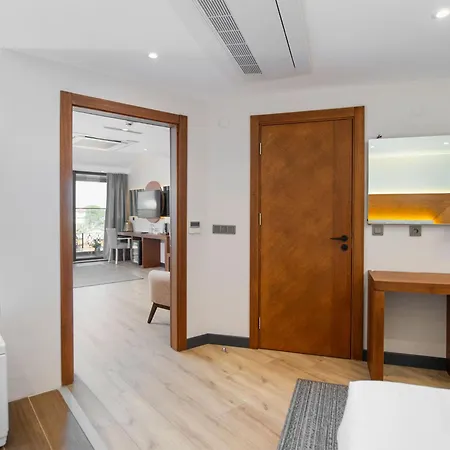 Maison Vourla 울라