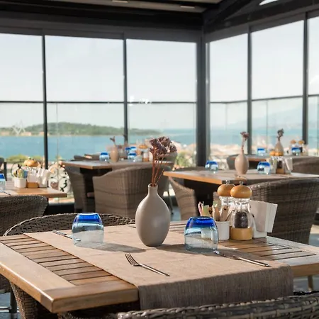 호텔 Maison Vourla 울라