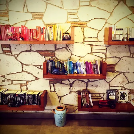 Maison Vourla 울라