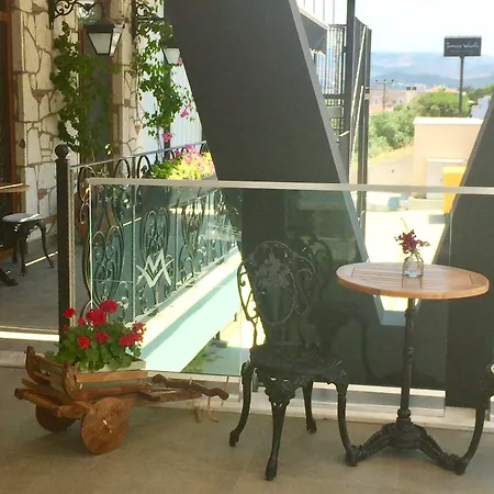 Maison Vourla Hotel 3*