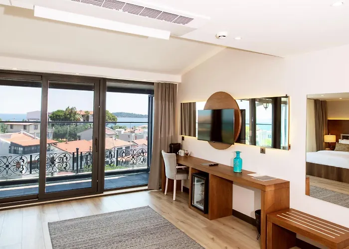 Отель Maison Vourla