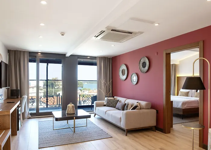 Отель Maison Vourla 3*