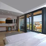 Hotel Maison Vourla 3*