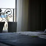 Maison Vourla Hotel 3*