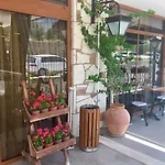 Maison Vourla 3*