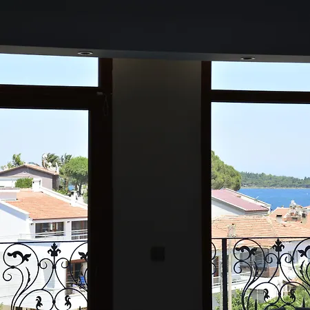 Maison Vourla أورلا