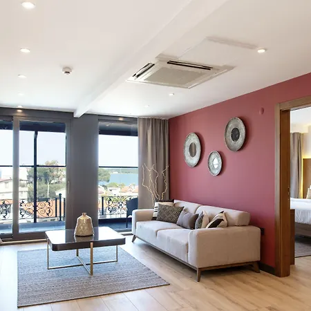 فندق Maison Vourla 3*