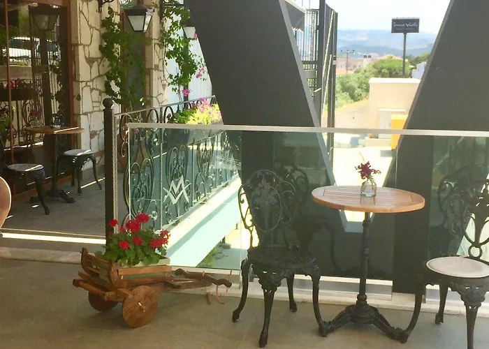 Maison Vourla Hotel 3*